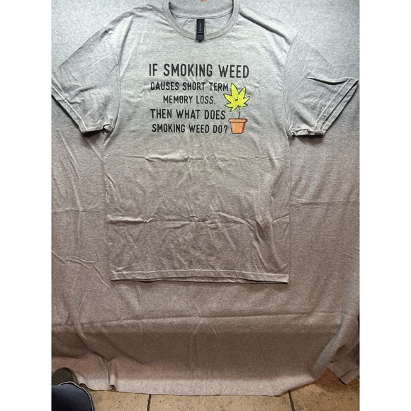 Gildan Tops - Women's Large Graphic Short Term Memory T-Shirt Weed Marijuana Streetwear